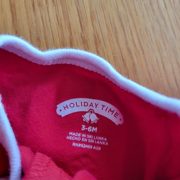 3-6 months Christmas sleeper - Picture 3 of 3